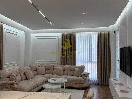 2+1+2 apartment for rent in Tirana