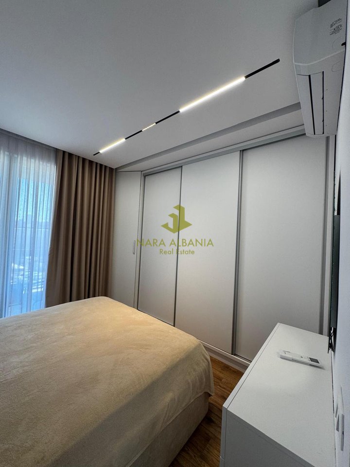 2+1+2 apartment for rent in Tirana