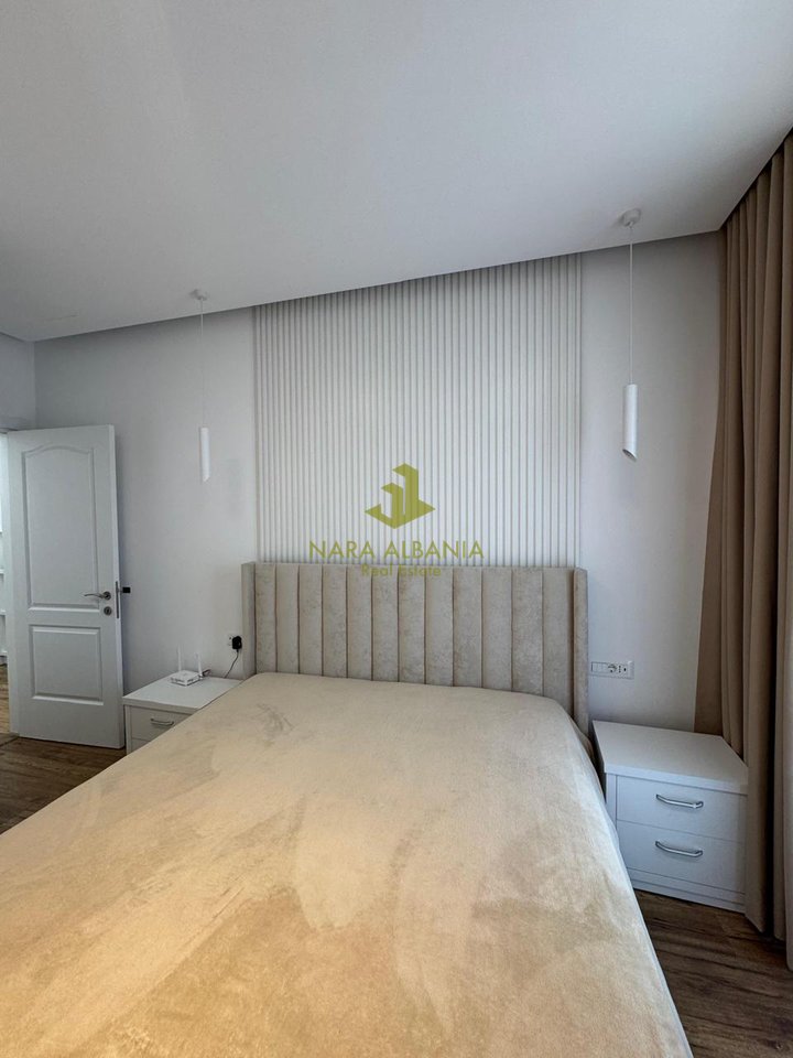 2+1+2 apartment for rent in Tirana