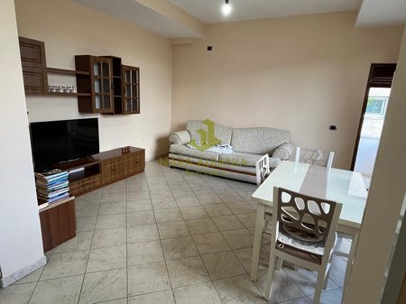 🏡 Apartament 2+1 me qira – Kodra e Priftit, Tiranë