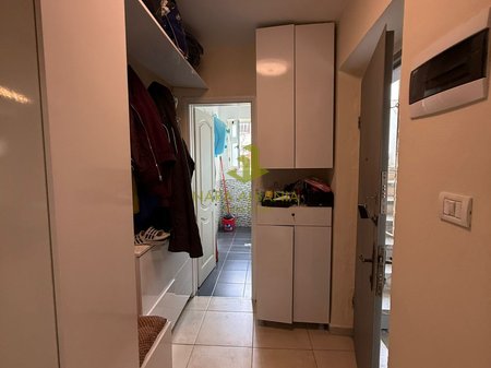 🔑 Shitet Apartament 1+1 – Harry Fultz, Tiranë