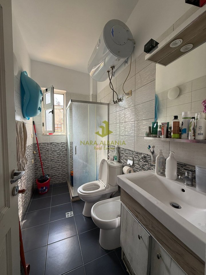 🔑 Shitet Apartament 1+1 – Harry Fultz, Tiranë