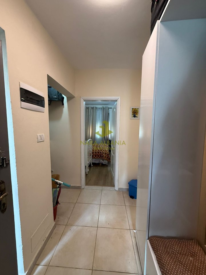 🔑 Shitet Apartament 1+1 – Harry Fultz, Tiranë