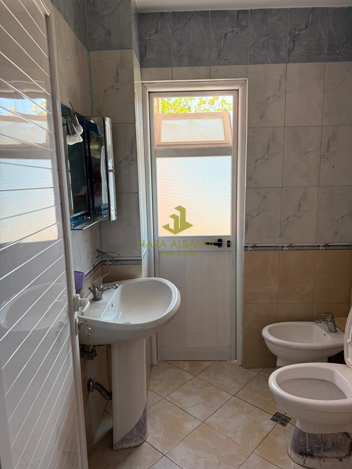Apartament 2+1 pranë Maternitetit të Ri