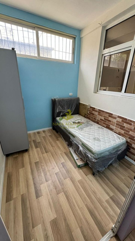 Appartamento 2+1 con cucina separata, vicino alla scuola "Besnik Sykja", Vasil Shanto