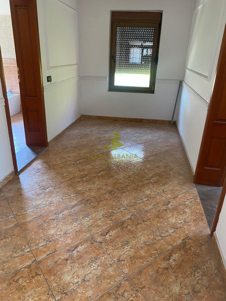 Appartamento 1+1 in affitto Via Fiqiri Rusi, vicino a Via 5 Maji.