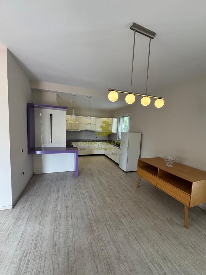 🏡 VILË NË SHITJE – BABRRU