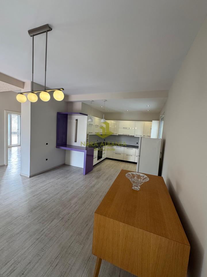 🏡 VILË NË SHITJE – BABRRU