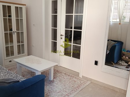 Apartament 1+1 Me Qira në Ish stacioni i fundit i Tiranës së Re, Tiranë - 550€ | 1+1