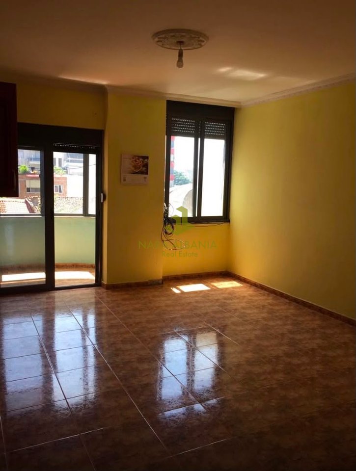 Apartment 3+1+2 for rent – Rruga e Dibrës