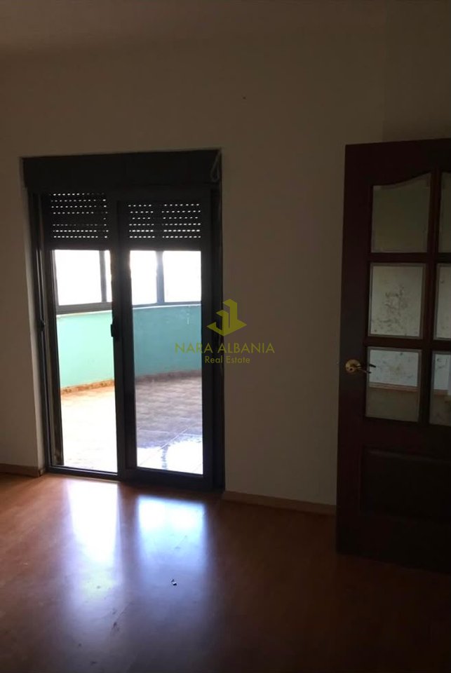 Apartment 3+1+2 for rent – Rruga e Dibrës