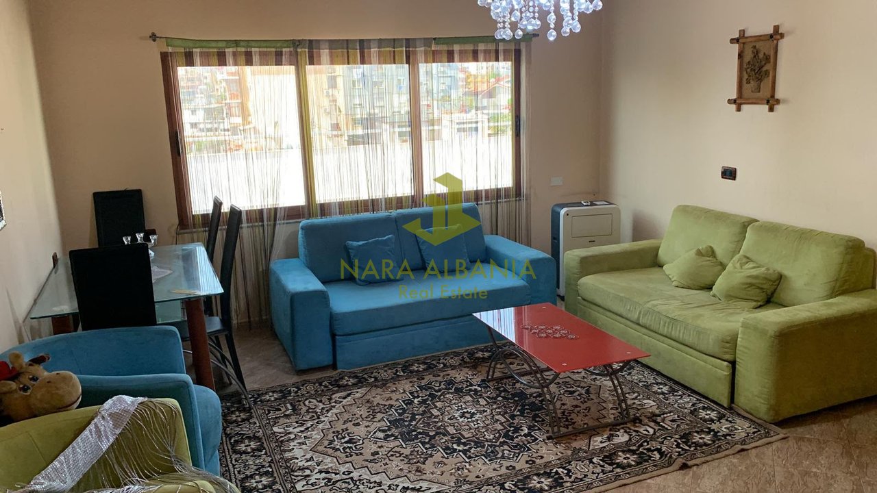 🏡 Jepet me qira Dupleks 2+1 me tarracë – Rruga Fatmir AgalliU, pranë rrethrrotullimit të Shkozës