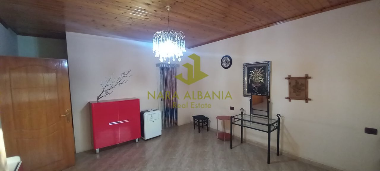 🏡 Jepet me qira Dupleks 2+1 me tarracë – Rruga Fatmir AgalliU, pranë rrethrrotullimit të Shkozës