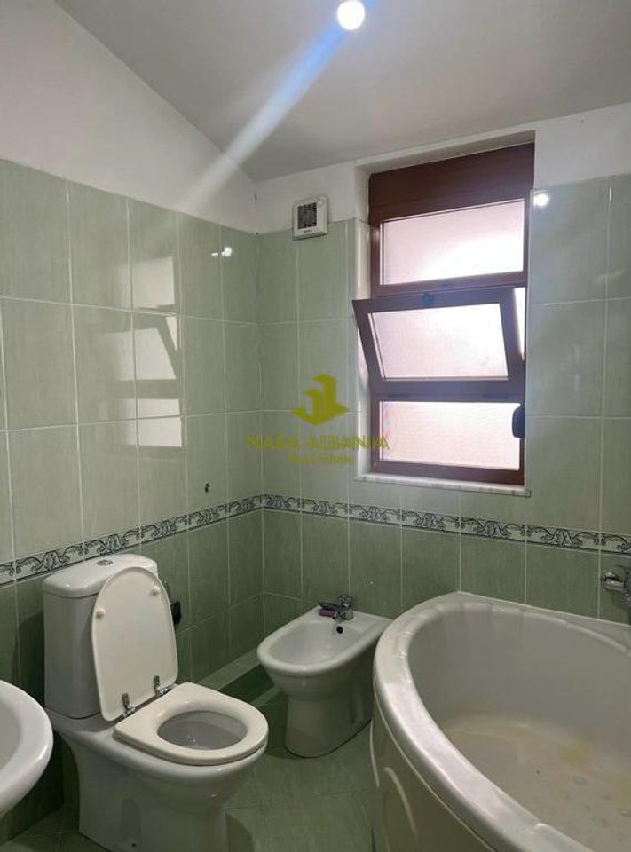 Appartamento 2+1+2 in affitto
