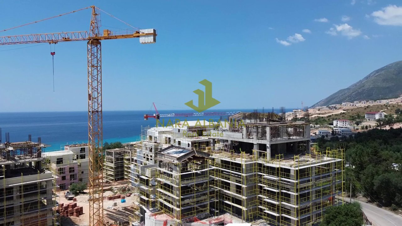 Shitet Apartament 1+1 me Verandë - Dhermi, Vlore