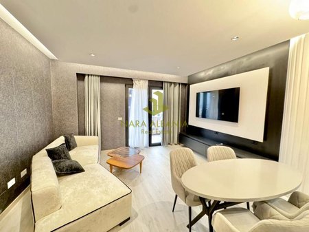 Apartament 2+1 me qira në 21 Dhjetori, Tiranë - 1300€