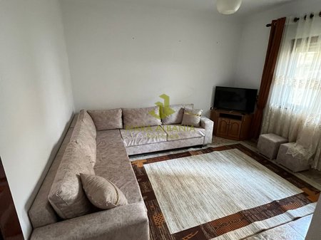 Apartament 1+1 me qira Rruga "Miltiadh Papa", Qytet Studenti, Tiranë - 45000 Leke