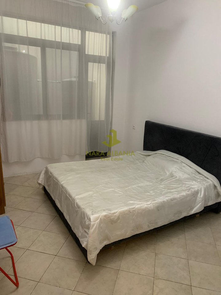 Apartament me qira 1+1 – 65 m² – Rruga Shaban Duka (tek Rrethi i Shkozës)