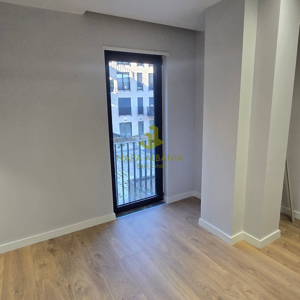 Apartament 1+1 në shitje në Kodra e Diellit 2, Tiranë - 135,000€