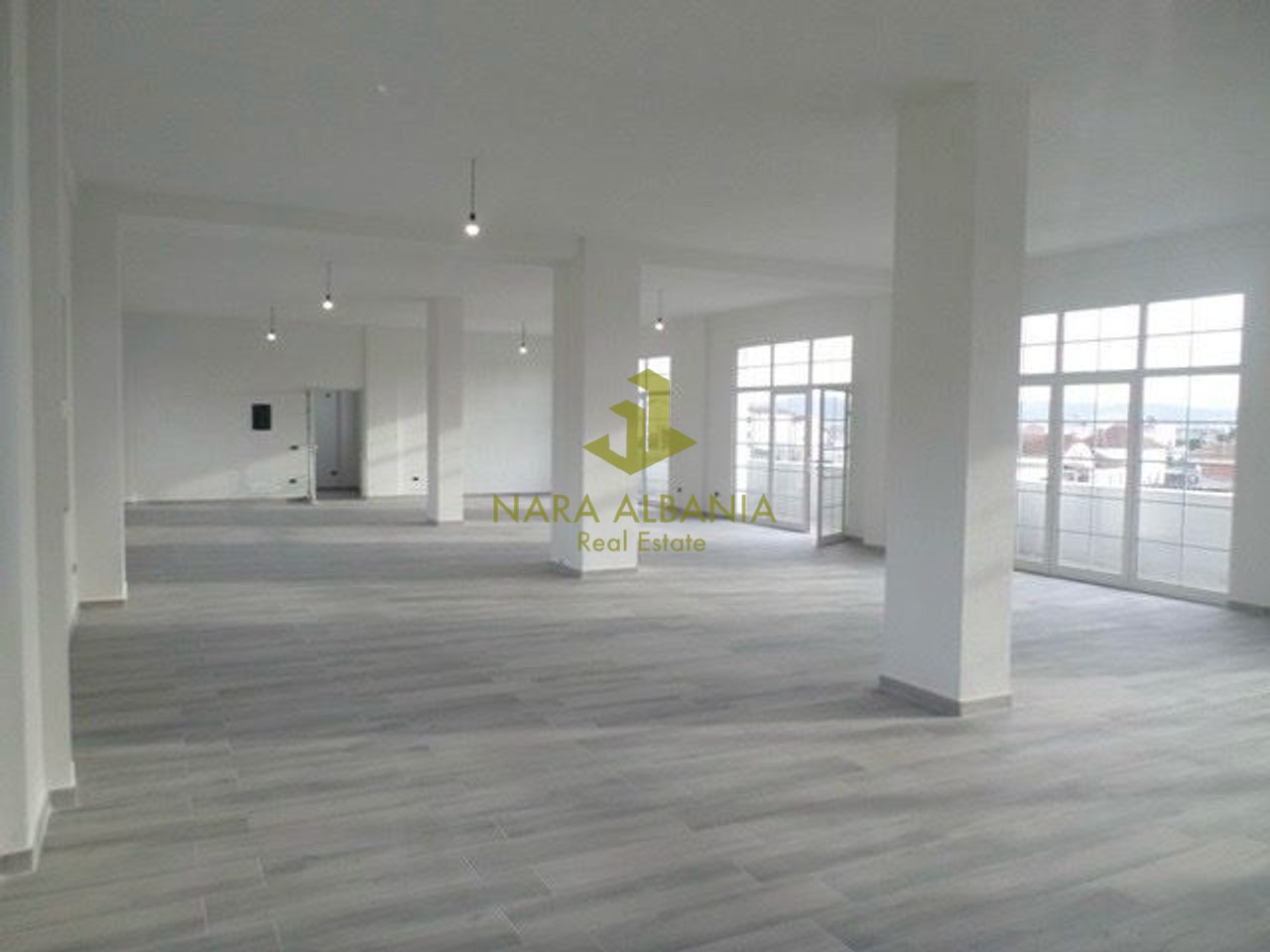 🏢 Business Space for Rent – "Laze Ferraj" Street, Paskuqan