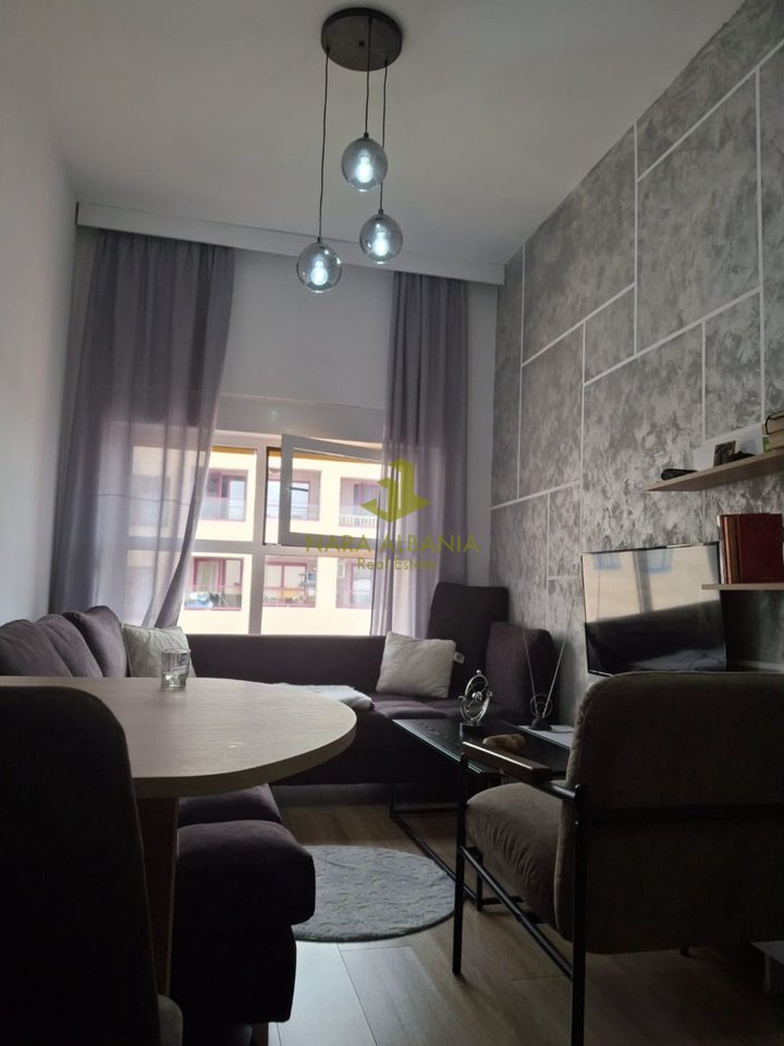 🏡 Appartamento 1+1 + Posto Auto in Affitto – Mangalem, Ali Demi, Tirana