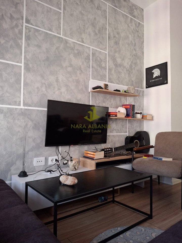 🏡 Appartamento 1+1 + Posto Auto in Affitto – Mangalem, Ali Demi, Tirana