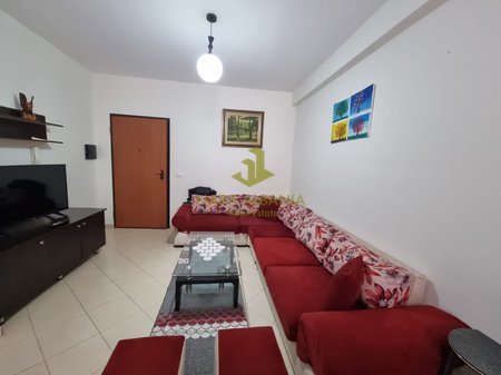 Apartament 1+1 me qira në Astir, Tiranë