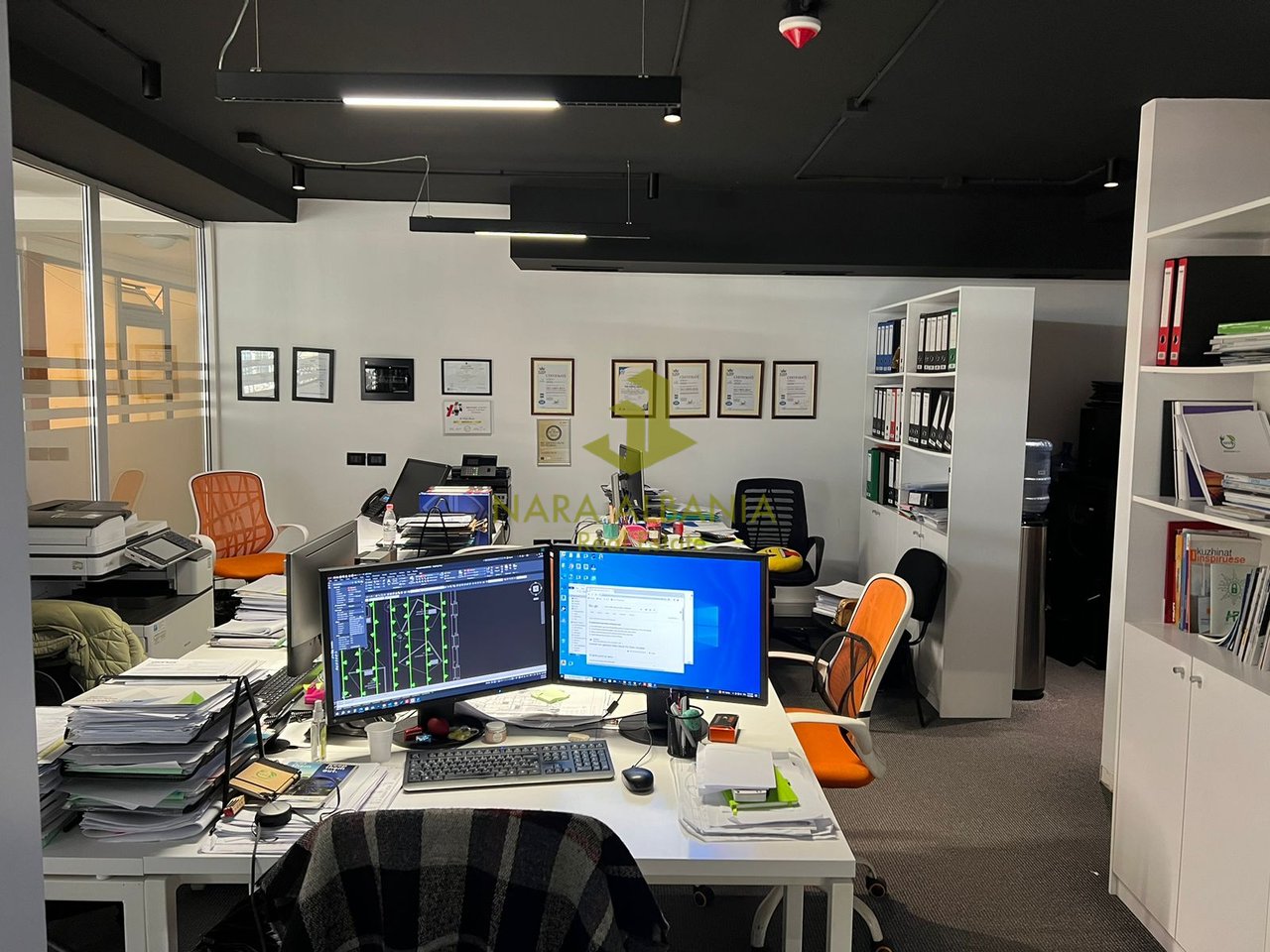 Ambiente ufficio – Pazari i Ri, Tirana