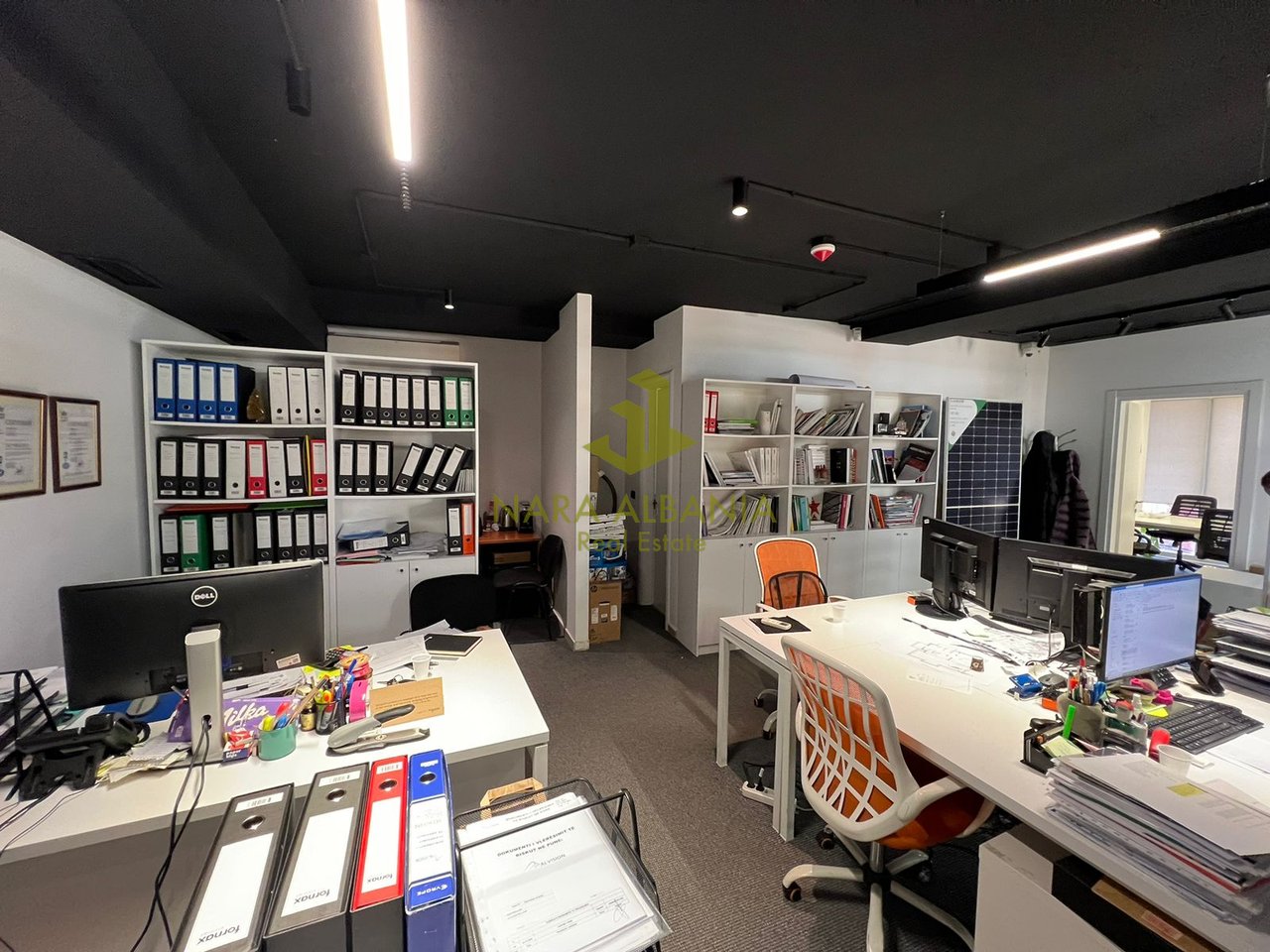 Ambiente ufficio – Pazari i Ri, Tirana