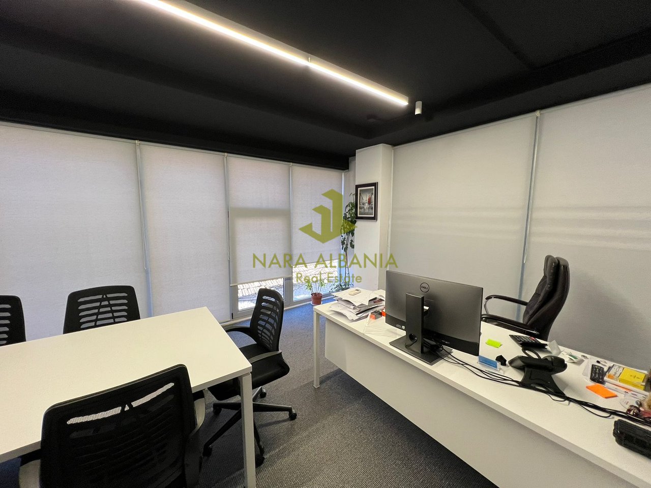 Ambiente ufficio – Pazari i Ri, Tirana