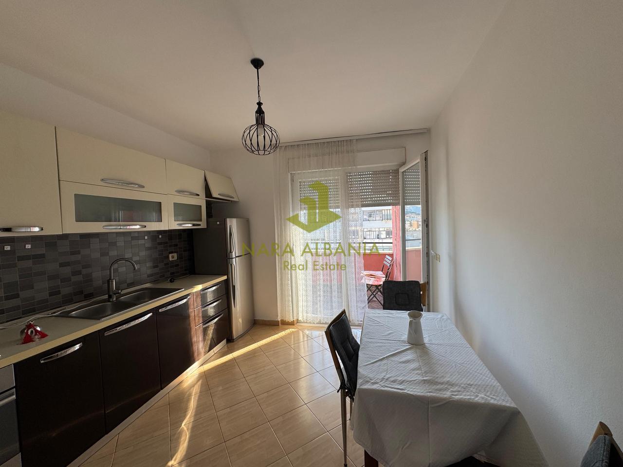 Apartament me qira 2+1+2 Rruga Elbasanit, pranë Ambasadës Amerikane!