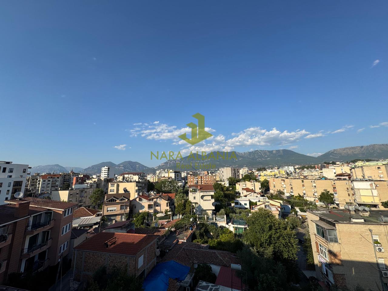 Apartament me qira 2+1+2 Rruga Elbasanit, pranë Ambasadës Amerikane!