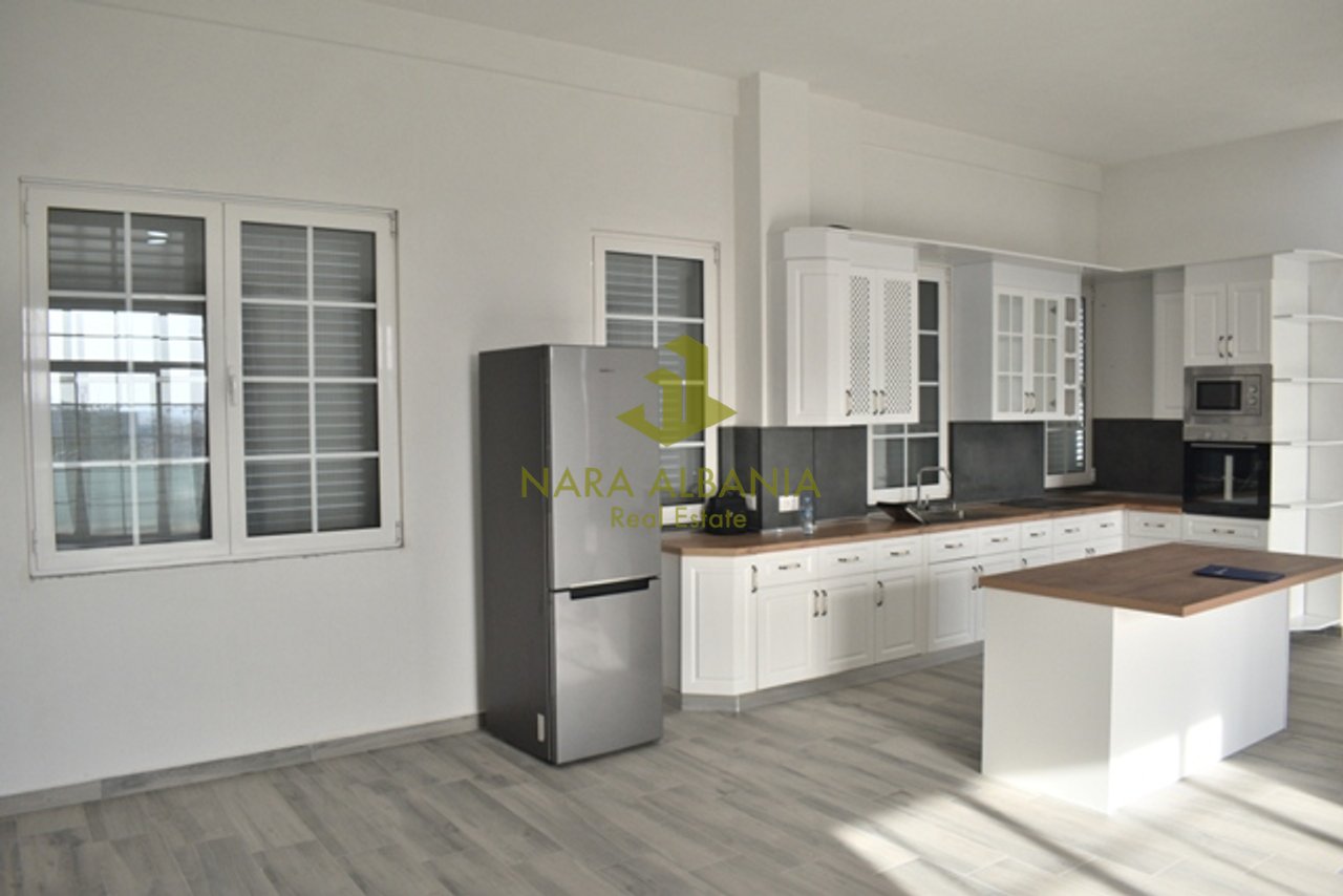 🏡 Apartament me qira – Rruga “Laze Ferraj”, Paskuqan