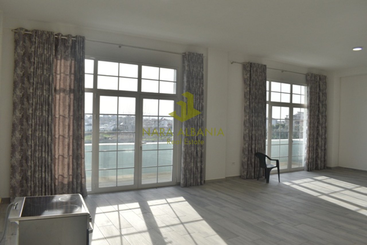 🏡 Apartament me qira – Rruga “Laze Ferraj”, Paskuqan