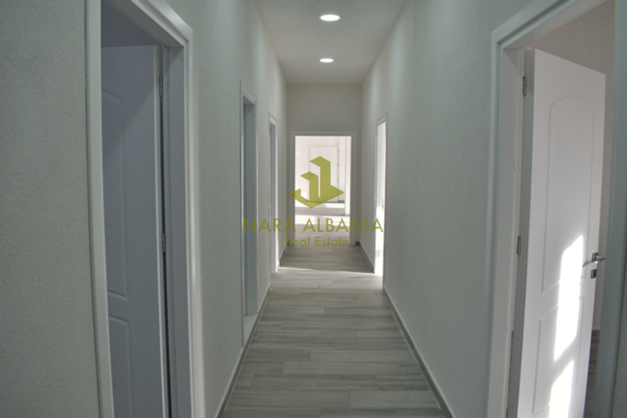 🏡 Apartament me qira – Rruga “Laze Ferraj”, Paskuqan