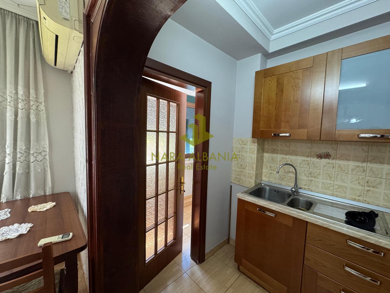 Apartament 1+1 me qira – Ali Demi, Tiranë