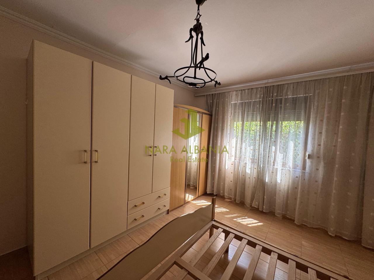 Apartament 1+1 me qira – Ali Demi, Tiranë