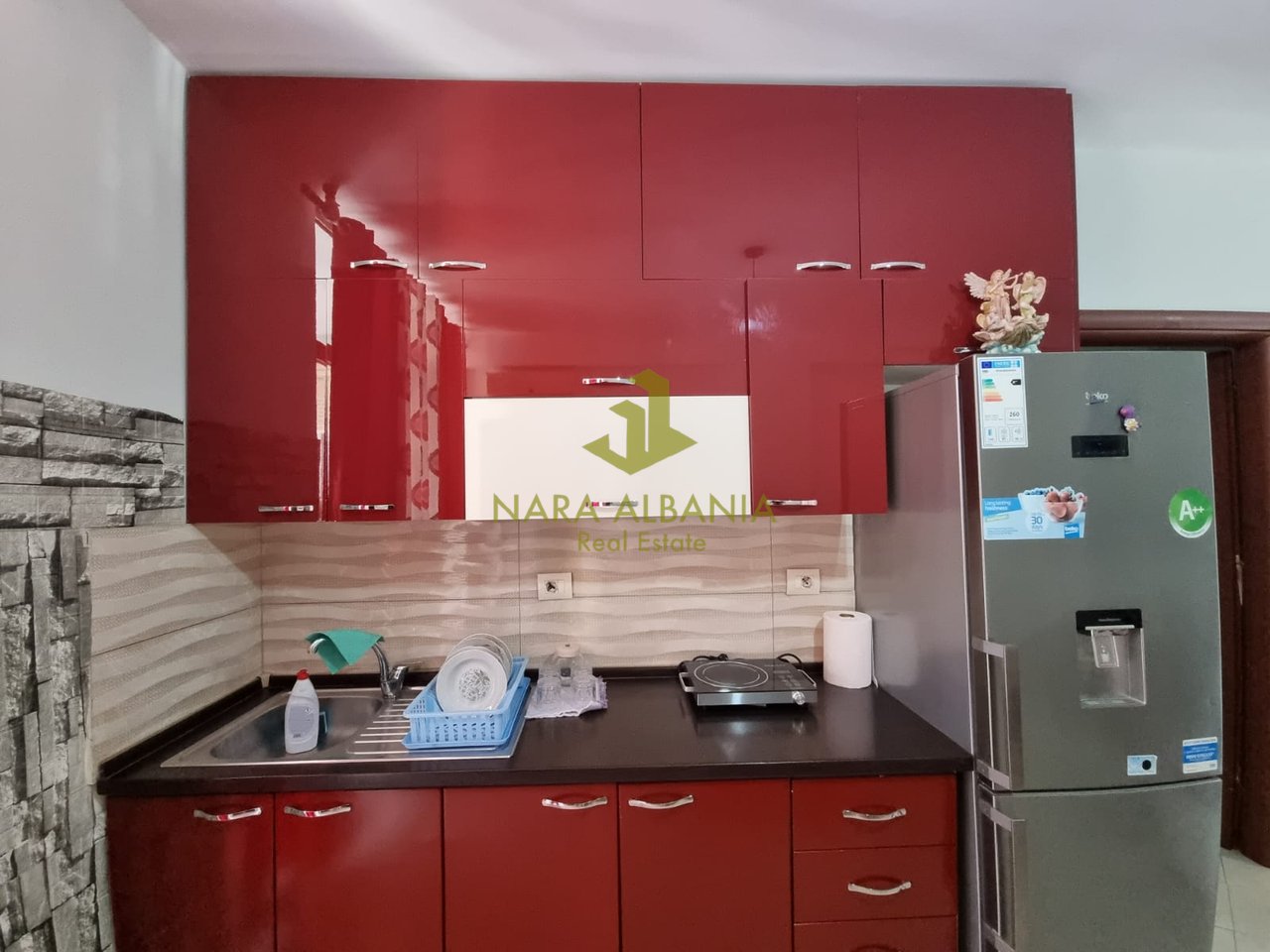 Appartamento 1+1 In Affitto ad Astir, Tirana