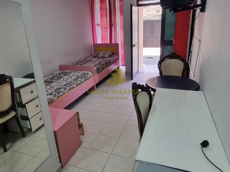 Garsoniere me qira – Rruga “Myslym Shyri”, pranë shkollës 9-vjeçare Faik Konica 🏡