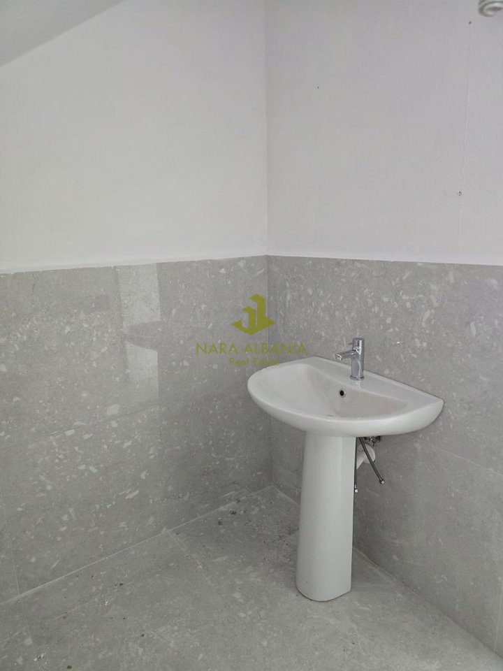 Jepet ambient biznesi me qira – Zona 21 Dhjetor