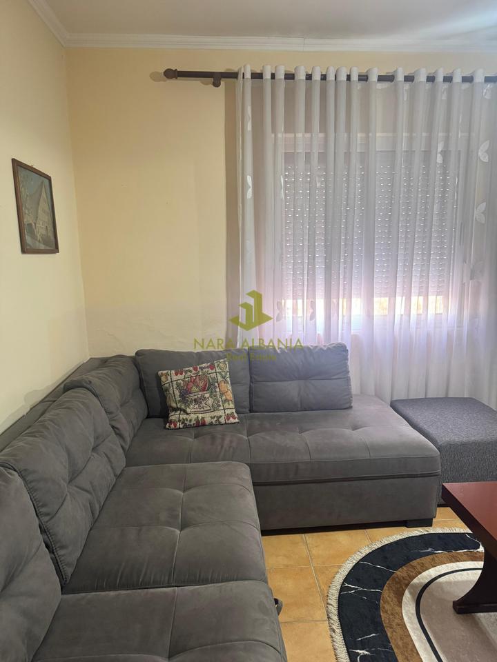 Shtëpi private për qira