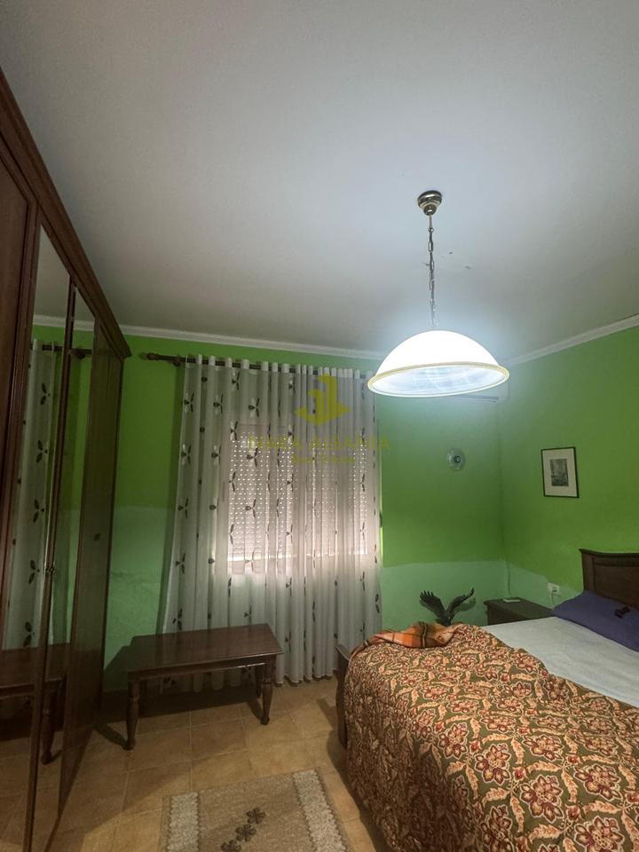 Shtëpi private për qira