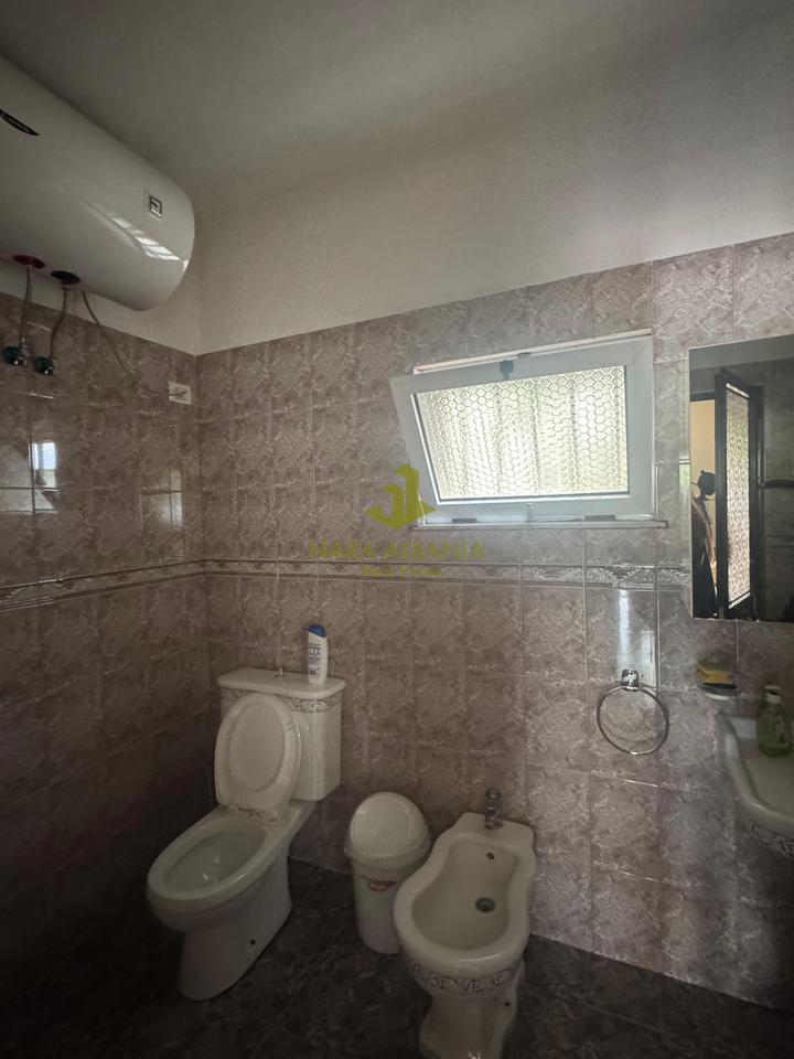 Shtëpi private për qira