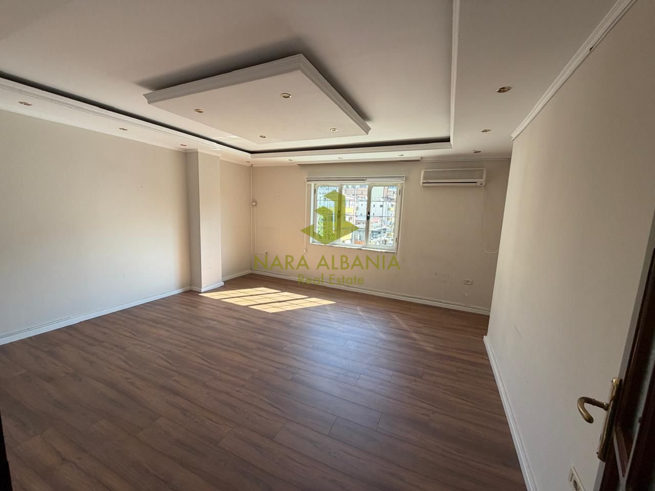 Business Premises for Rent – “Wilson Square”
