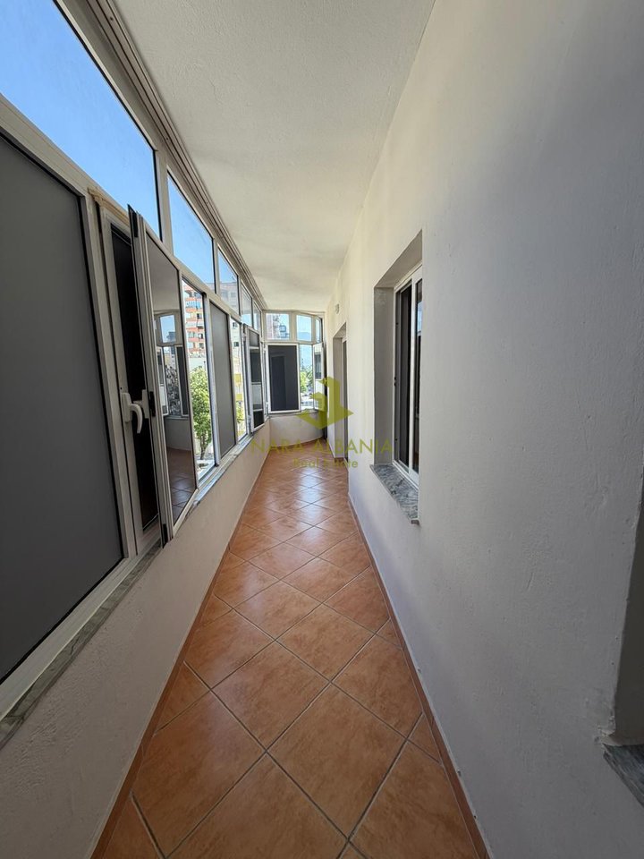 Business Premises for Rent – “Wilson Square”
