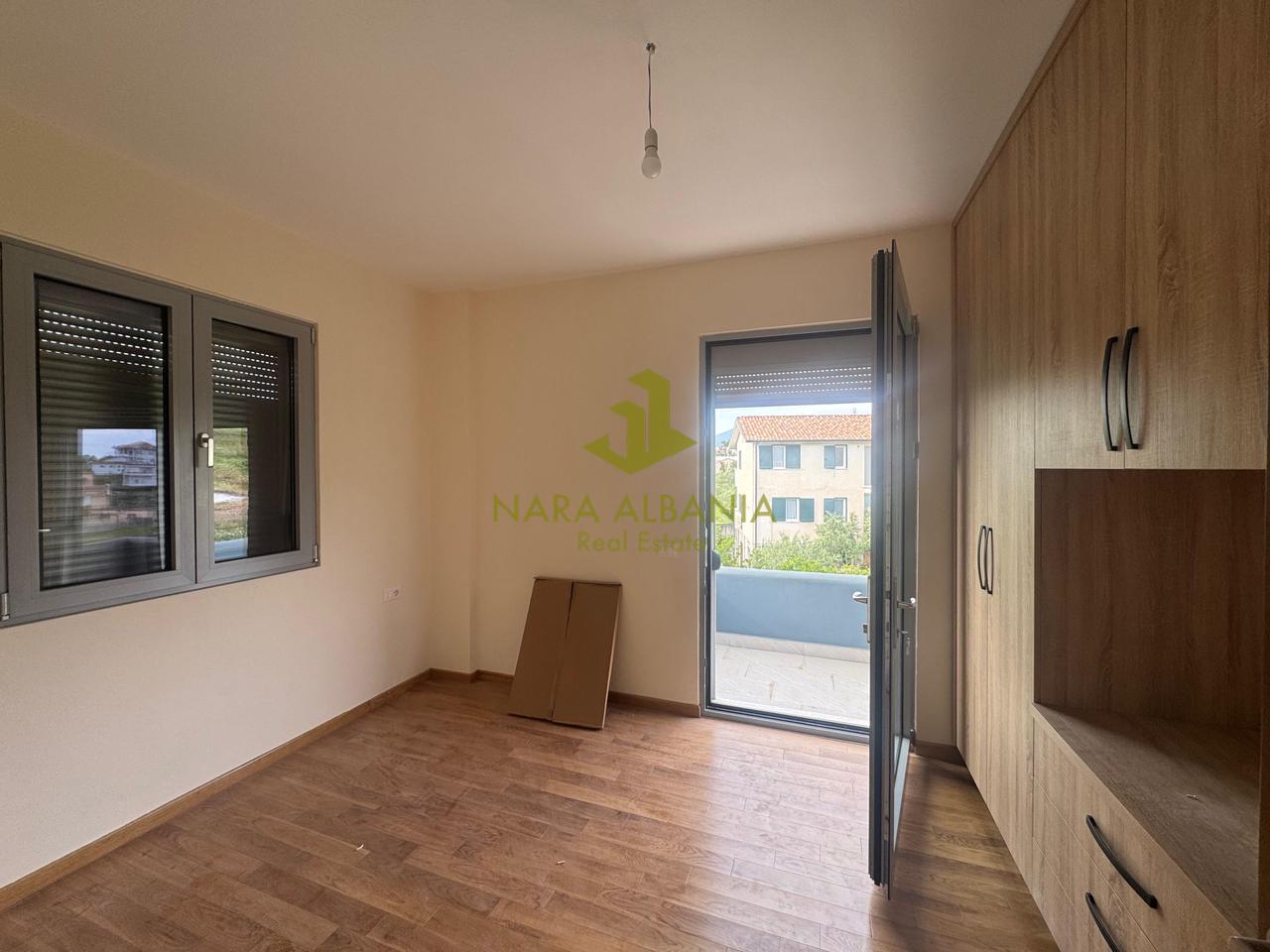 🏡 Apartament me qira – Çollak, Tiranë (pranë Liqeni i Farkës)