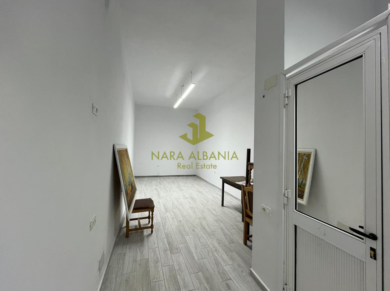 🏪 Dyqan në shitje – Zona e Ambasadës Amerikane, Tiranë