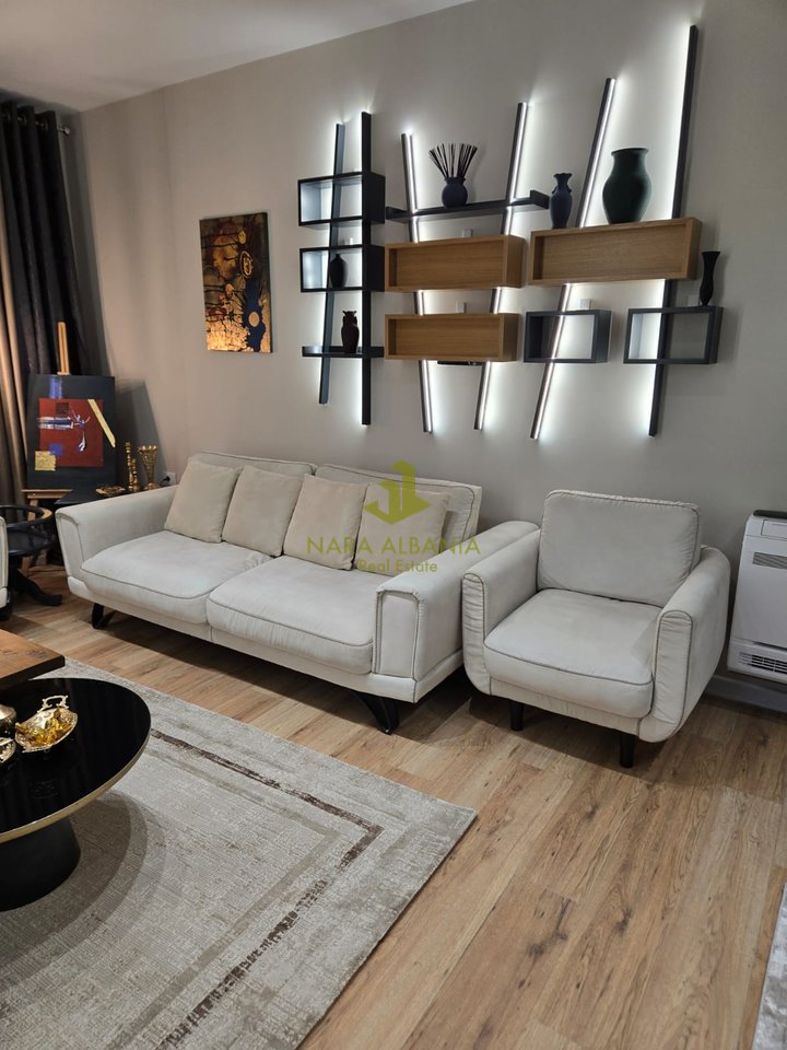 Apartament 2+1+2 me qira