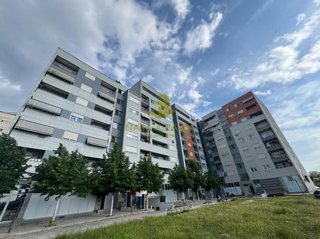Apartament 2+1+2 për shitje