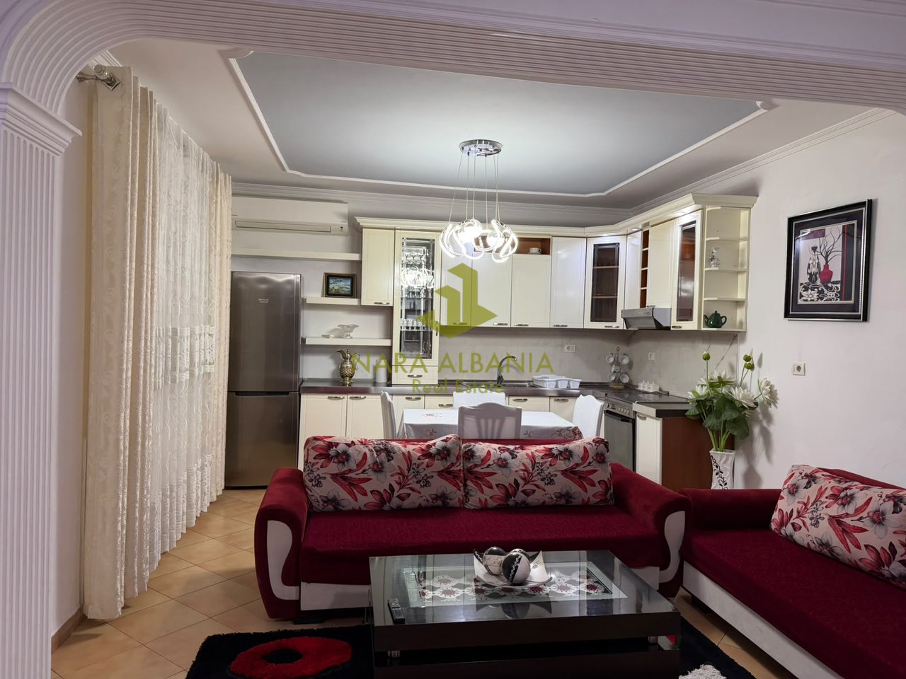 Apartament 2+1 me qira  Rruga "Ymer Sallaku", Siri Kodra, rrethrotullimi 5 Maji.